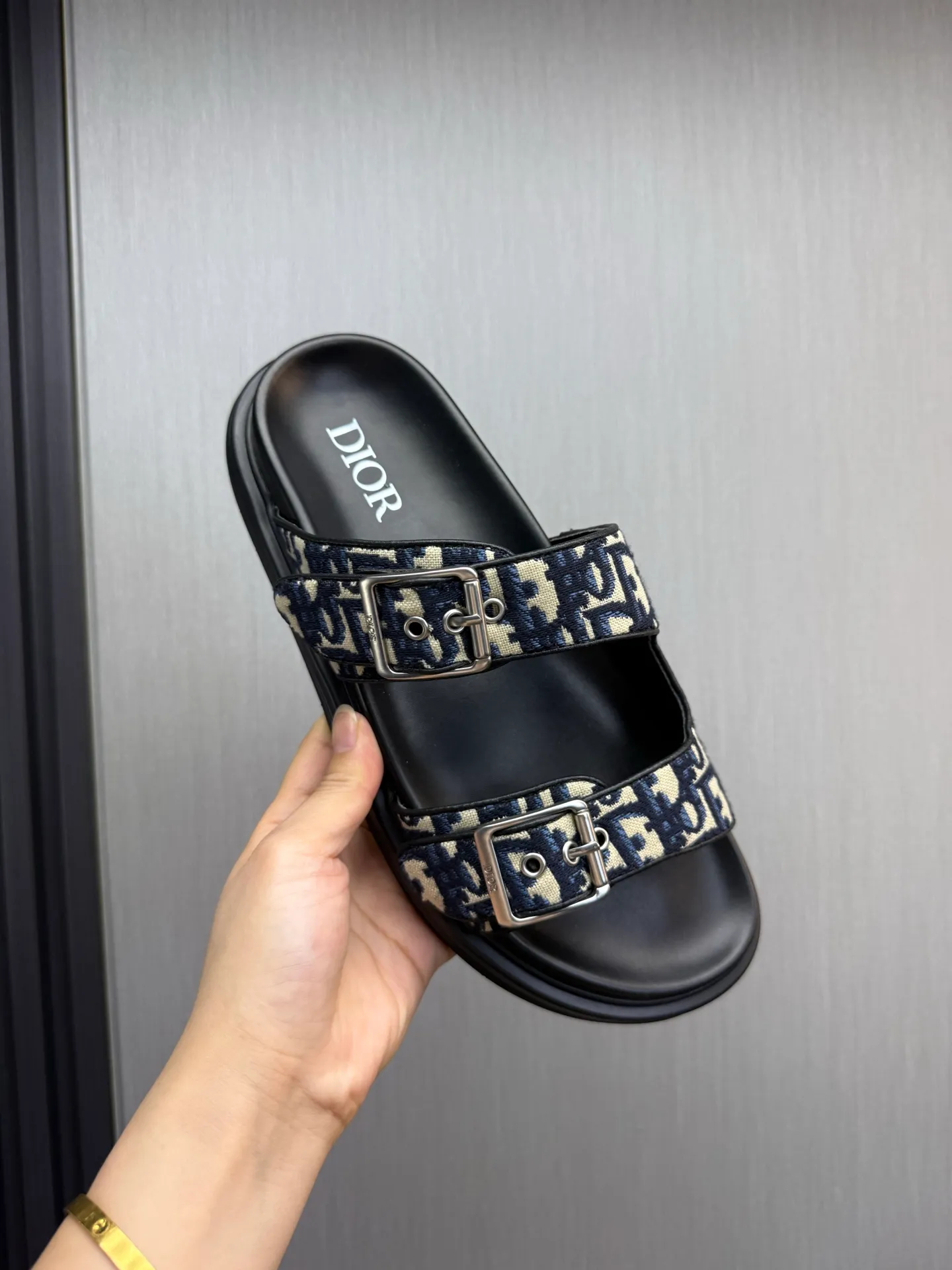 Men's shoes 💰300💰 Dior. Men's slippers 🩴Official website 1:1 production 38-45 yards 45 46 🉑️Customized original material shipped✅